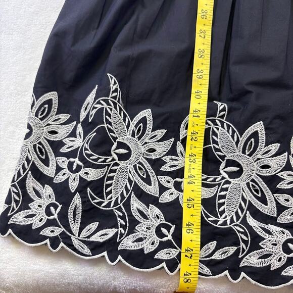 Express Brand Size XL Embroidered Ruched Black Poplin Midi Dress Black NWT - Picture 6 of 11